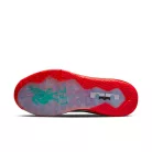 Nike LeBron 9 Low Reverse Liverpool nízke basketbalové tenisky — produktová fotografia na bielom pozadí, bočný pohľad