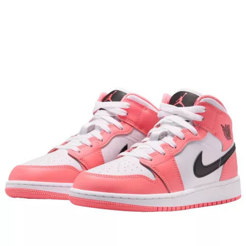 Jordan 1 Mid Pink Gaze detské polovysoké streetové tenisky ružové — produktová fotografia na bielom pozadí, bočný pohľad