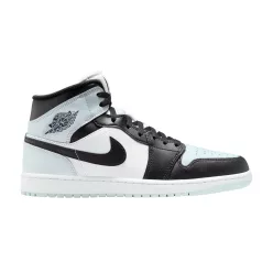 Jordan 1 Mid Black Aura Squadron Blue polovysoké streetové tenisky modré-čierne — produktová fotografia na bielom pozadí, bočný pohľad