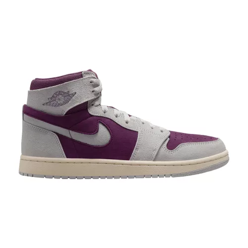 Jordan 1 High Zoom Air CMFT 2 Bordeaux dámske vysoké streetové tenisky — produktová fotografia na bielom pozadí, bočný pohľad