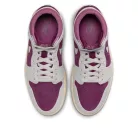 Jordan 1 High Zoom Air CMFT 2 Bordeaux dámske vysoké streetové tenisky — produktová fotografia na bielom pozadí, bočný pohľad