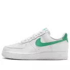 Nike Air Force 1 '07 Next Nature White Stadium Green dámske nízke streetové tenisky biele-zelené — produktová fotografia na bielom pozadí, bočný pohľad