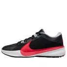 Nike Zoom Freak 5 Double Trouble nízke streetové tenisky čierne-červené — produktová fotografia na bielom pozadí, bočný pohľad