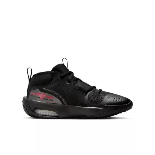Nike Air Zoom Crossover 2 GS 'Black Anthracite' nízke streetové tenisky čierne-tmavosivé — produktová fotografia na bielom pozadí, bočný pohľad