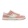 Nike Dunk Low PRM Red Stardust nízke streetové tenisky červené — produktová fotografia na bielom pozadí, bočný pohľad