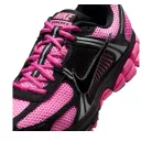 Nike Zoom Vomero 5 Pink Spell Black dámske nízke bežecké tenisky ružové-čierne — produktová fotografia na bielom pozadí, bočný pohľad