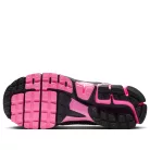 Nike Zoom Vomero 5 Pink Spell Black dámske nízke bežecké tenisky ružové-čierne — produktová fotografia na bielom pozadí, bočný pohľad