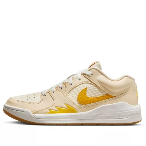Jordan Stadium 90 Pale Vanilla Coconut Milk Tour Yellow Yellow Ochre dámske nízke streetové tenisky žlté — produktová fotografia na bielom pozadí, bočný pohľad