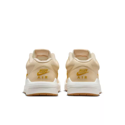 Jordan Stadium 90 Pale Vanilla Coconut Milk Tour Yellow Yellow Ochre dámske nízke streetové tenisky žlté — produktová fotografia na bielom pozadí, bočný pohľad