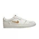 Jordan 1 Low Method of Make Sail Metallic Gold (Women's) dámske nízke mestské tenisky krémová