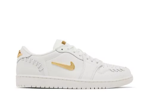 Jordan 1 Low Method of Make Sail Metallic Gold (Women's) dámske nízke mestské tenisky krémová