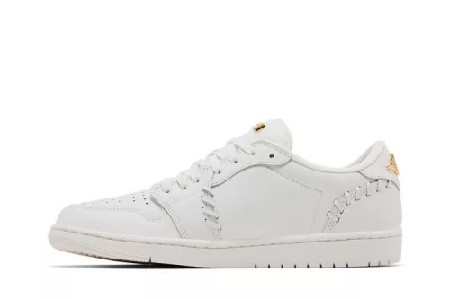 Jordan 1 Low Method of Make Sail Metallic Gold (Women's) dámske nízke mestské tenisky krémová