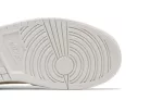Jordan 1 Low Method of Make Sail Metallic Gold (Women's) dámske nízke mestské tenisky krémová