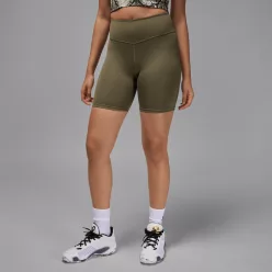 Jordan Sport High-Waisted 7" Bike Shorts Medium Olive/White dámske šortky olivové-biele — produktová fotografia na bielom pozadí, bočný pohľad