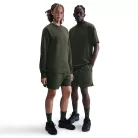 NOCTA Cardinal Fleece Shorts Cargo Khaki/Team Red šortky khaki-červené — produktová fotografia na bielom pozadí, bočný pohľad