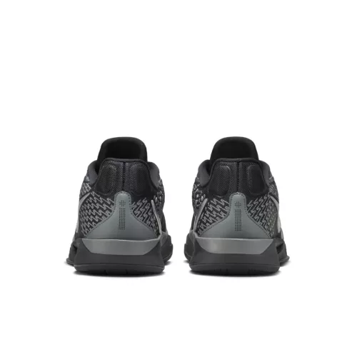 Nike Sabrina 2 Mirrored dámske nízke basketbalové tenisky — produktová fotografia na bielom pozadí, bočný pohľad