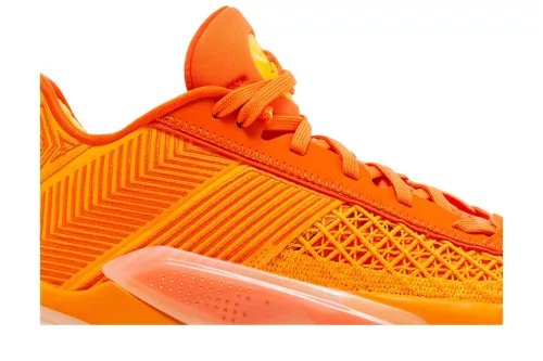 Jordan 38 Low Dearica Hamby Sunshine dámske nízke streetové tenisky — produktová fotografia na bielom pozadí, bočný pohľad