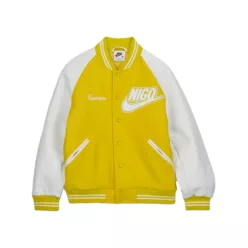 Nike x Nigo NRG Varsity Jacket Yellow bunda žltá — produktová fotografia na bielom pozadí, bočný pohľad