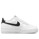 Nike Air Force 1 Low White Black (2024) detské nízke streetové tenisky biele-čierne — produktová fotografia na bielom pozadí, bočný pohľad