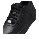 Nike Air Force 1 Low LE Black detské nízke streetové tenisky čierne — produktová fotografia na bielom pozadí, bočný pohľad