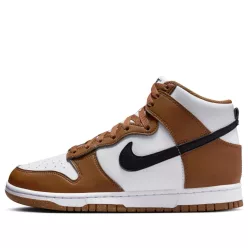 Nike Dunk High Next Nature Light British Tan dámske vysoké streetové tenisky béžové — produktová fotografia na bielom pozadí, bočný pohľad