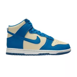 Nike Dunk High Next Nature Light Khaki Star Blue dámske vysoké streetové tenisky khaki-modré — produktová fotografia na bielom pozadí, bočný pohľad