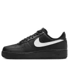 Nike Air Force 1 Low '07 Black White nízke streetové tenisky čierne-biele — produktová fotografia na bielom pozadí, bočný pohľad
