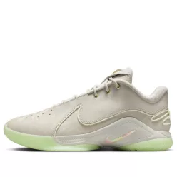 Nike LeBron 22 Dunkman (Translucent Outsole) nízke basketbalové tenisky — produktová fotografia na bielom pozadí, bočný pohľad