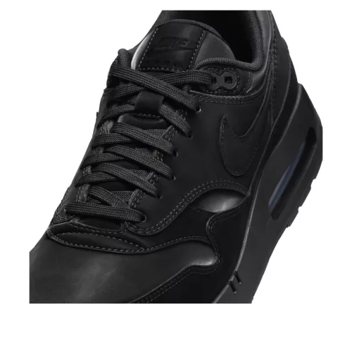 Nike Air Max 1 '86 OG Vanta Black nízke streetové tenisky čierne — produktová fotografia na bielom pozadí, bočný pohľad