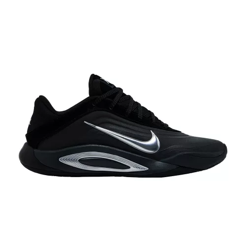 Nike A'ja Wilson A'One Black Dark Smoke Grey dámske nízke basketbalové tenisky čierne-strieborné — produktová fotografia na bielom pozadí, bočný pohľad