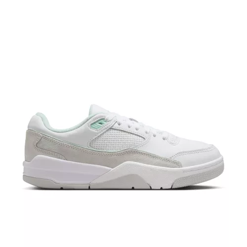 Jordan Flight Court White/Pure Platinum dámske nízke streetové tenisky biele — produktová fotografia na bielom pozadí, bočný pohľad