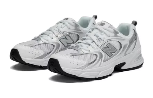 New Balance 530 White Natural Indigo detské nízke streetové tenisky biele-indigové — produktová fotografia na bielom pozadí, bočný pohľad