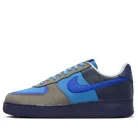 Nike Air Force 1 Low SP Stash (2024) nízke streetové tenisky sivé-modré — produktová fotografia na bielom pozadí, bočný pohľad
