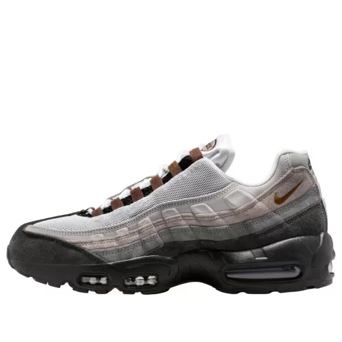 Nike Air Max 95 SB Cacao Wow nízke streetové tenisky — produktová fotografia na bielom pozadí, bočný pohľad