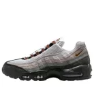 Nike Air Max 95 SB Cacao Wow nízke streetové tenisky — produktová fotografia na bielom pozadí, bočný pohľad