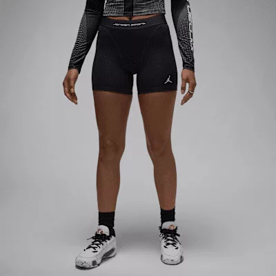 Jordan Sport Leak Protection: Period Shorts Black/White dámske šortky čierne-biele — produktová fotografia na bielom pozadí, bočný pohľad