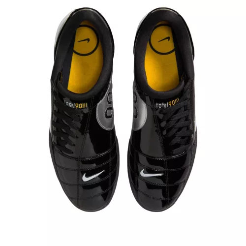 Nike Total 90 3 SP Black nízke streetové tenisky čierne — produktová fotografia na bielom pozadí, bočný pohľad