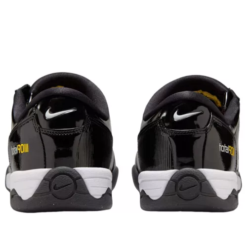 Nike Total 90 3 SP Black nízke streetové tenisky čierne — produktová fotografia na bielom pozadí, bočný pohľad