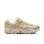 Nike Zoom Vomero 5 Beach Light Khaki dámske nízke bežecké tenisky khaki — produktová fotografia na bielom pozadí, bočný pohľad