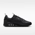 Nike Air Max 90 Drift Triple Black nízke streetové tenisky čierne — produktová fotografia na bielom pozadí, bočný pohľad