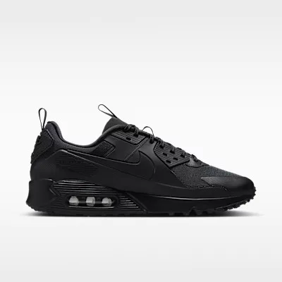 Nike Air Max 90 Drift Triple Black nízke streetové tenisky čierne — produktová fotografia na bielom pozadí, bočný pohľad