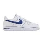 Nike Air Force 1 Low '07 LV8 White Deep Royal Blue nízke streetové tenisky biele-kráľovsky modré — produktová fotografia na bielom pozadí, bočný pohľad