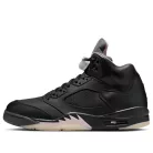 Jordan 5 Retro PSG Paris Saint-Germain Off Noir nízke streetové tenisky — produktová fotografia na bielom pozadí, bočný pohľad