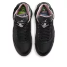 Jordan 5 Retro PSG Paris Saint-Germain Off Noir nízke streetové tenisky — produktová fotografia na bielom pozadí, bočný pohľad