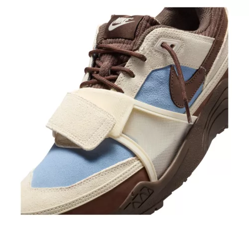 Nike Zoom Field Jaxx Travis Scott Leche Blue nízke streetové tenisky modré-hnedé — produktová fotografia na bielom pozadí, bočný pohľad