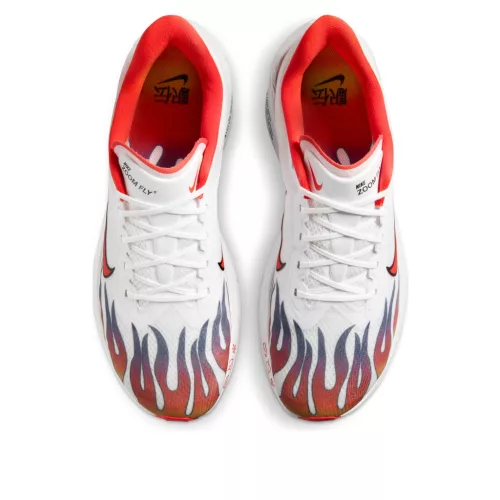 Nike Zoom Fly 6 Ekiden Pack nízke streetové tenisky — produktová fotografia na bielom pozadí, bočný pohľad