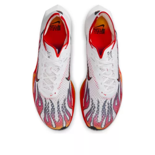 Nike ZoomX Vaporfly Next% 3 FK Ekiden Pack nízke bežecké tenisky — produktová fotografia na bielom pozadí, bočný pohľad