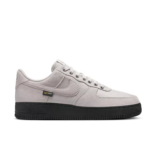 Nike Air Force 1 Low '07 Cordura Iron Ore nízke streetové tenisky — produktová fotografia na bielom pozadí, bočný pohľad