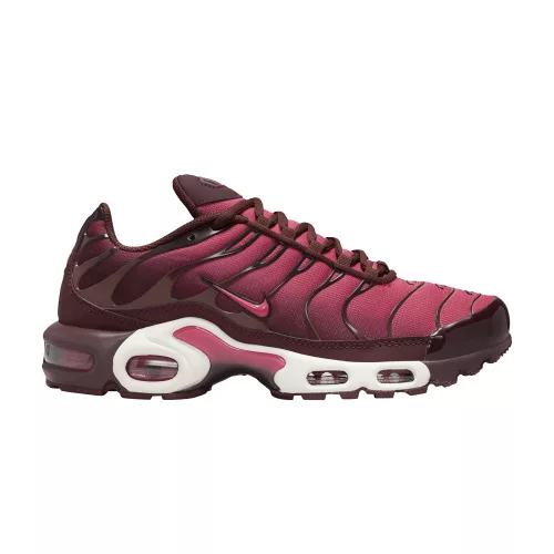 Nike Air Max Plus Burgundy Crush dámske nízke streetové tenisky bordové — produktová fotografia na bielom pozadí, bočný pohľad