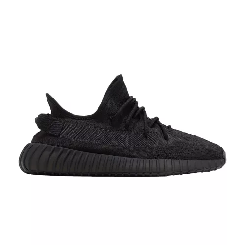 adidas Yeezy Boost 350 V2 Onyx nízke streetové tenisky — produktová fotografia na bielom pozadí, bočný pohľad